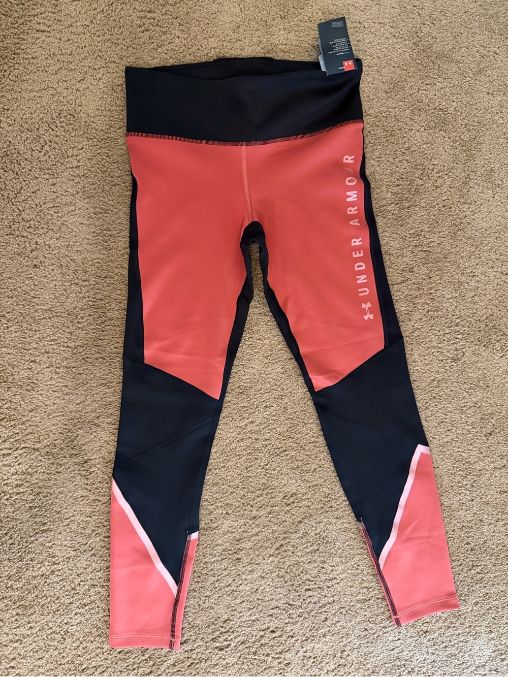 Under Armour Black and Coral Color, Cold gear compression leggings, Size M